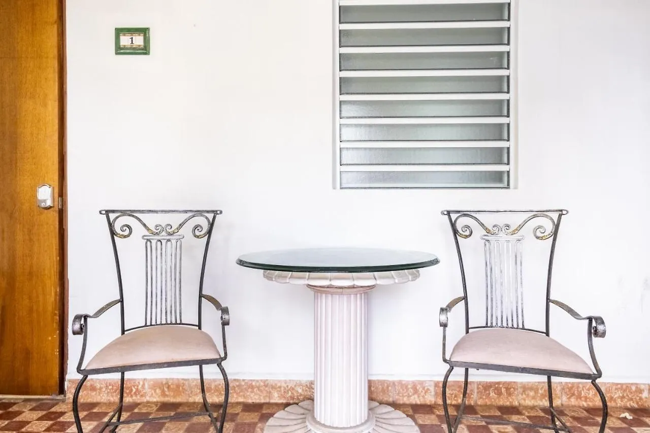 Prime Location At Condado Beach 4Br 3 Ba - Apt 1 & 4 Сан-Хуан 0*,